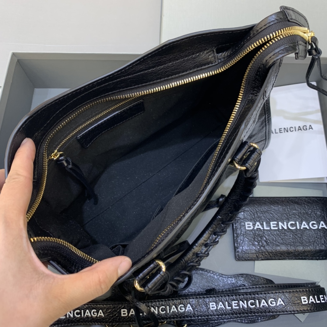 Balenciaga Classic City Small Handbag Shoulder Bag Black/Gold